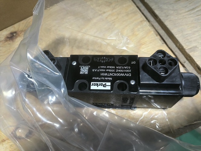 派克 D1VW001CNTW 电磁换向阀