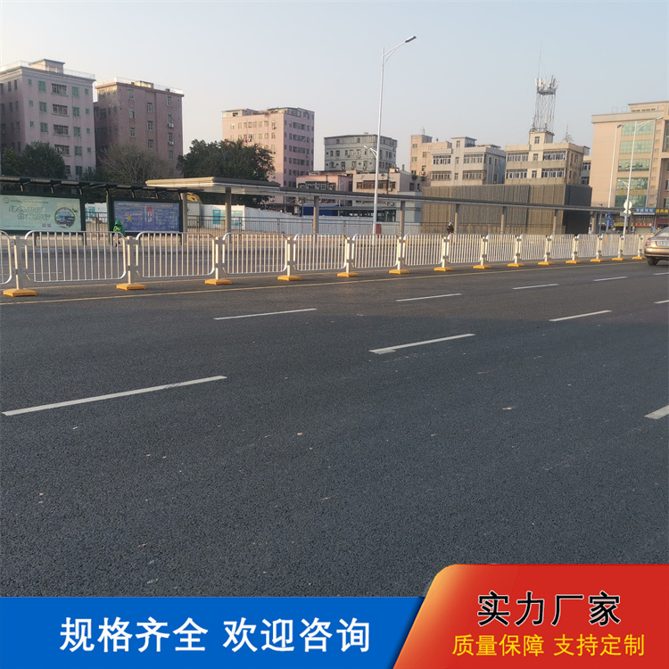 互通 2016B款路中护栏 螺栓连接 快速安装 沿海城市道路隔离栏