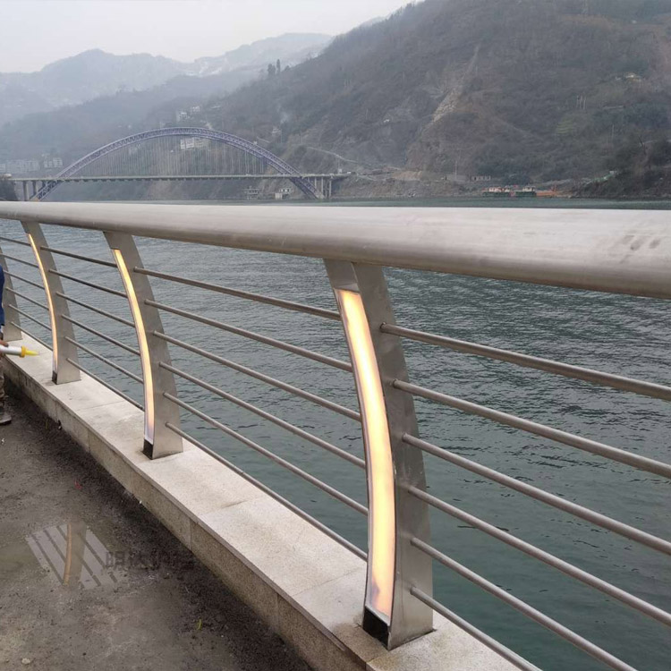 景观灯光护栏专业的