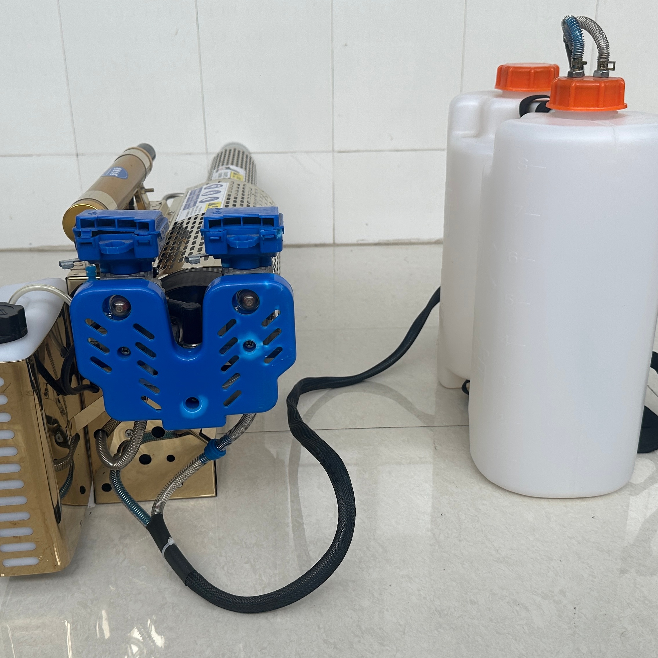 水雾烟雾两用弥雾机 使用方便