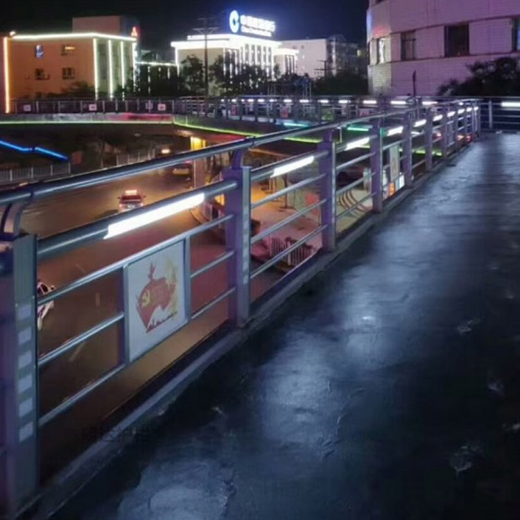 靠谱的市政道路灯光护栏好用的