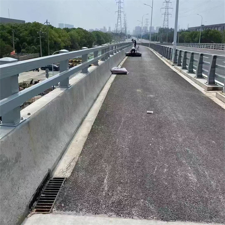 道路桥梁护栏耐用的口碑好的