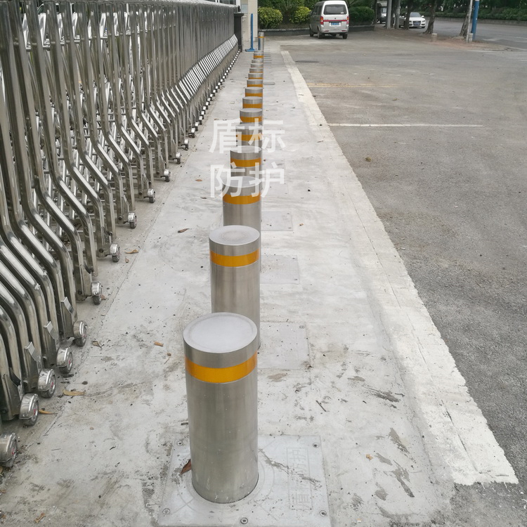 盾标防护升降式电动防撞柱304不锈钢全自动液压伸缩阻车路障桩成品车挡厂家价格