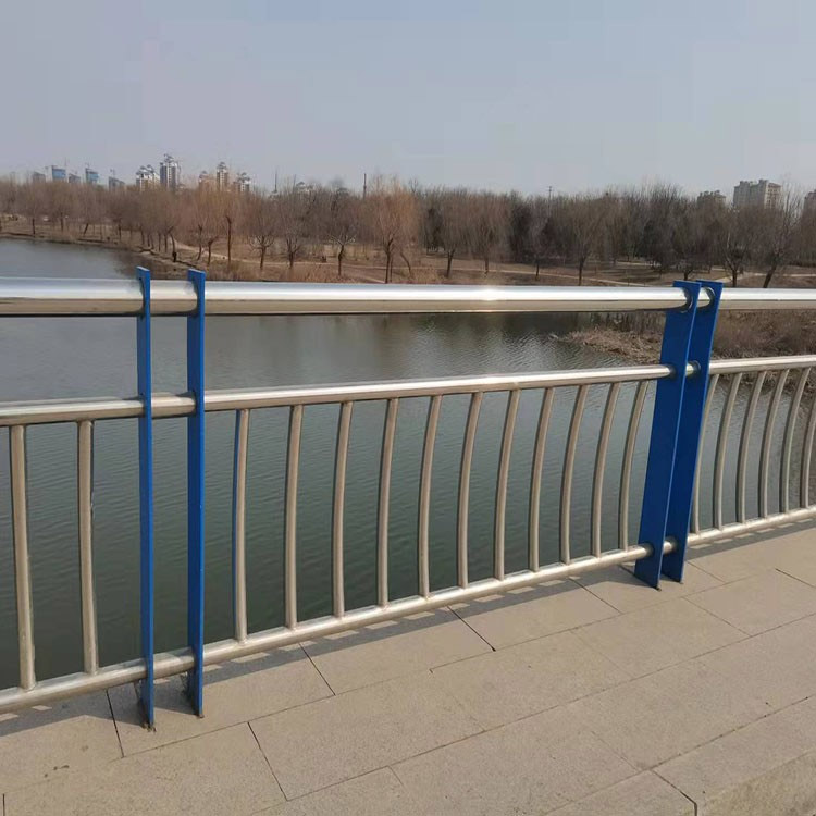不锈钢复合管河道护栏评价高的