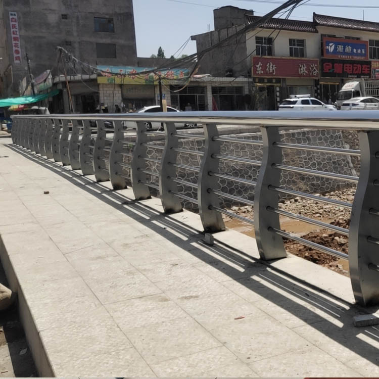 高速河道护栏国内