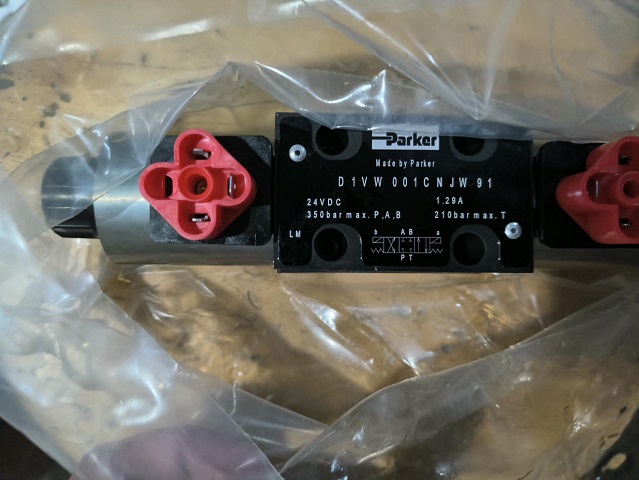 派克 D1VW001CNJW 电磁换向阀